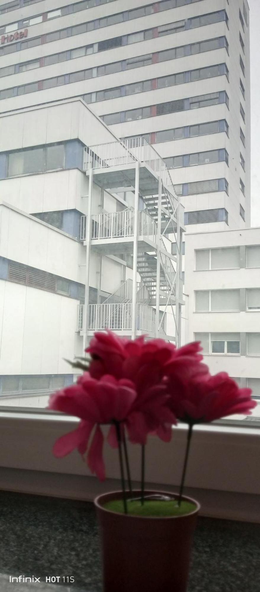 Anna Zimmer Familienzimmer Mit Gemeinschaftskueche Im Zentrum Von Heilbronn Exterior foto